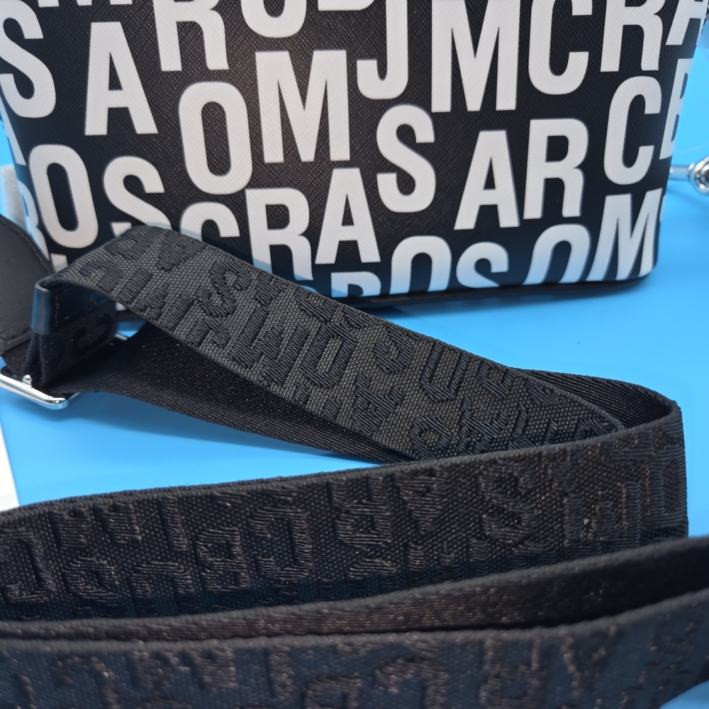 Marc Jacobs Black and White Crossbody Bag With Thin Logo Strap - Picture 3 of 7